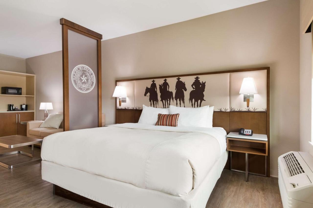 Best Western Bandera Suites & Saloon Екстер'єр фото